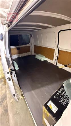 نيسان اورفان